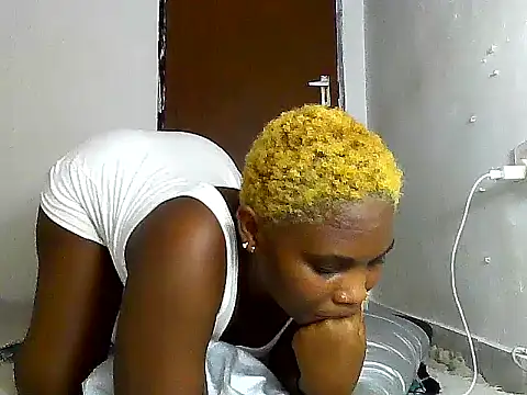 Snapshot of SexyKimberly23 chatting on 11/01/25, 03:36 SexyKimberly23 online show from 11/01/25, 03:36