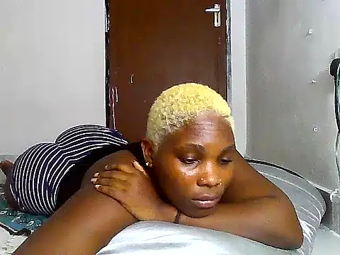 Snapshot of SexyKimberly23 chatting on 11/03/25, 10:10 SexyKimberly23 online show from 11/03/25, 10:10