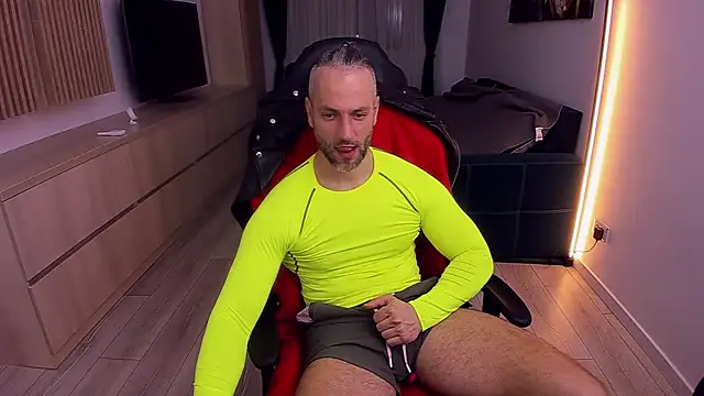 MarisMuscle online show from 02/19/25, 07:38