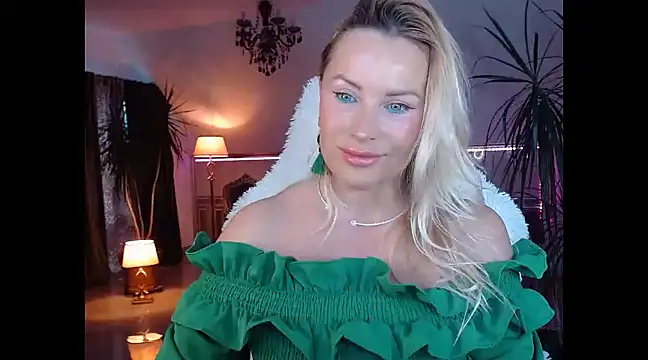 eyesangel22 online show from 12/15/24, 07:02