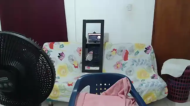 luz stella online show from 12/14/24, 09:02