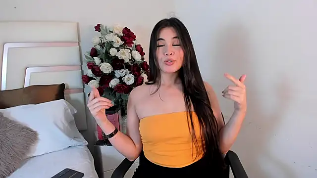 CamilaSofiia online show from 03/22/25, 09:10