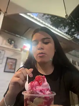 CamilaSofiia online show from 06/11/26, 11:14