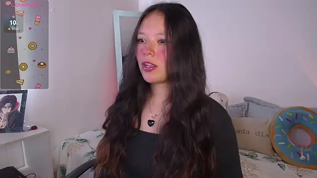 Snapshot of Lexie_Thompson10 chatting on 09/16/25, 05:47 Lexie Thompson10 online show from 09/16/25, 05:47