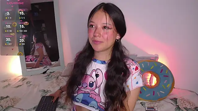 Snapshot of Lexie_Thompson10 chatting on 09/25/25, 07:01 Lexie Thompson10 online show from 09/25/25, 07:01