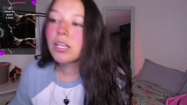 Snapshot of Lexie_Thompson10 chatting on 10/13/25, 11:05 Lexie Thompson10 online show from 10/13/25, 11:05