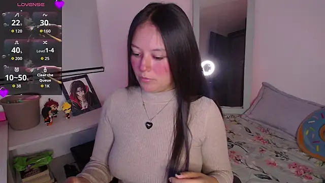 Snapshot of Lexie_Thompson10 chatting on 10/14/25, 11:16 Lexie Thompson10 online show from 10/14/25, 11:16