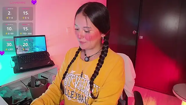 Lexie Thompson10 online show from 06/09/26, 12:11