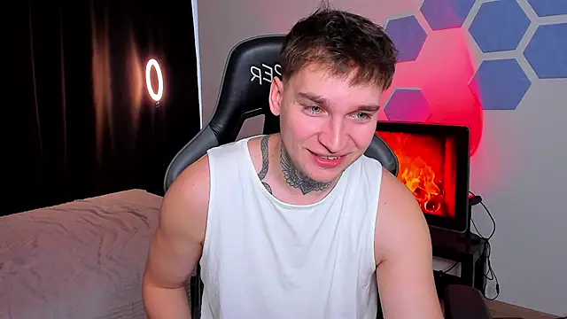 Chris Tyson online show from 12/01/25, 07:13