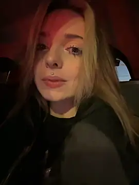 LoraaDoll online show from 11/22/25, 02:16