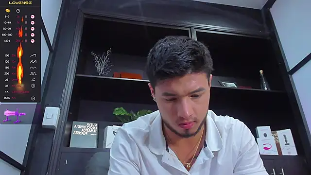 EdwardRoss  online show from 02/04/25, 11:49
