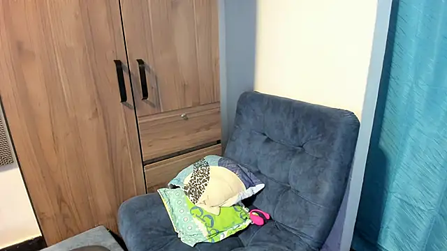 kaiagerbes3 online show from 12/14/24, 02:42