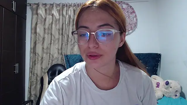 Snapshot of Kate_lorens9 chatting on 12/20/25, 12:07 Kate lorens9 online show from 12/20/25, 12:07