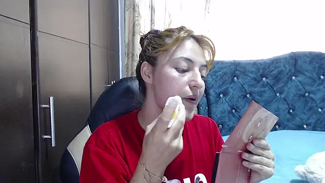 Snapshot of Kate_lorens9 chatting on 02/23/26, 02:36 Kate lorens9 online show from 02/23/26, 02:36