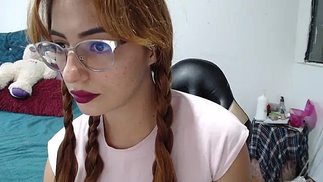 Snapshot of Kate_lorens9 chatting on 04/05/26, 05:32 Kate lorens9 online show from 04/05/26, 05:32