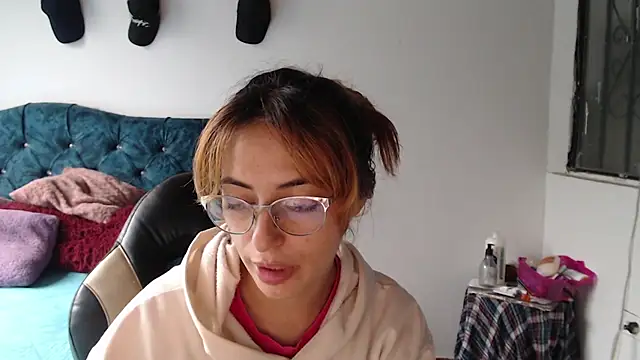 Snapshot of Kate_lorens9 chatting on 05/02/26, 05:29 Kate lorens9 online show from 05/02/26, 05:29
