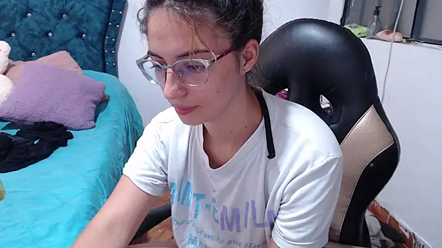 Snapshot of Kate_lorens9 chatting on 05/11/26, 03:18 Kate lorens9 online show from 05/11/26, 03:18