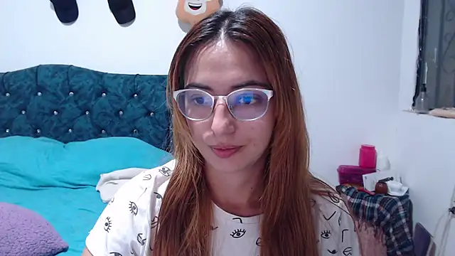 Snapshot of Kate_lorens9 chatting on 07/16/26, 11:44 Kate lorens9 online show from 07/16/26, 11:44
