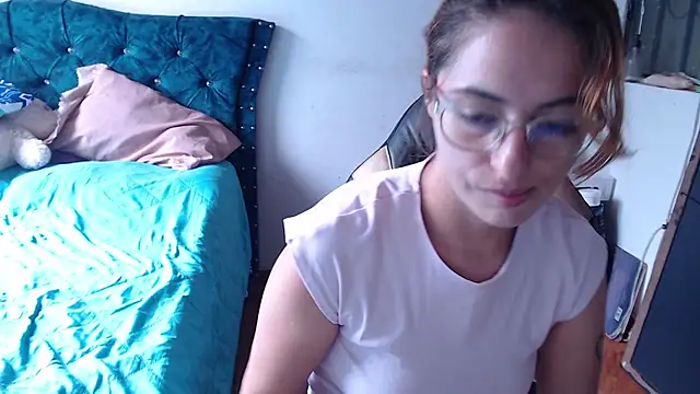 Snapshot of Kate_lorens9 chatting on 07/21/26, 03:58 Kate lorens9 online show from 07/21/26, 03:58