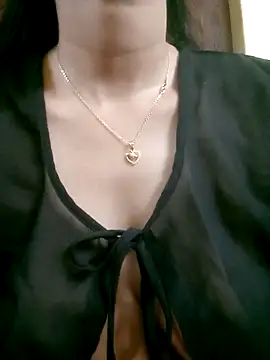 Snapshot of Karin-007 chatting on 03/20/25, 07:35 Karin-007 online show from 03/20/25, 07:35