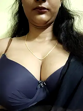 Snapshot of Karin-007 chatting on 09/18/25, 11:12 Karin-007 online show from 09/18/25, 11:12