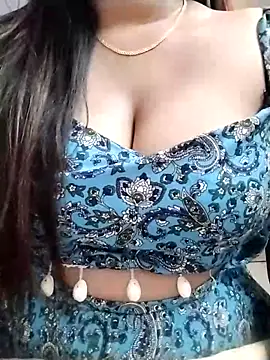 Snapshot of Karin-007 chatting on 12/04/25, 04:11 Karin-007 online show from 12/04/25, 04:11