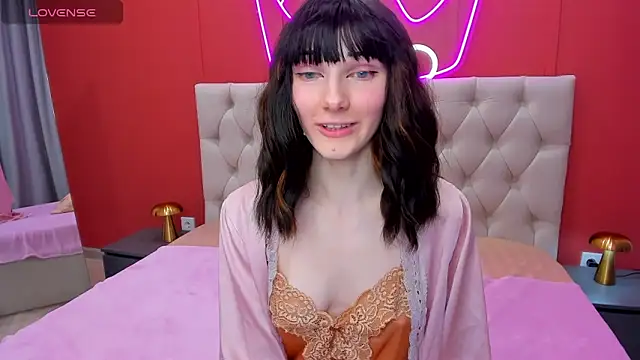 Lili flowerr online show from 01/18/25, 04:10