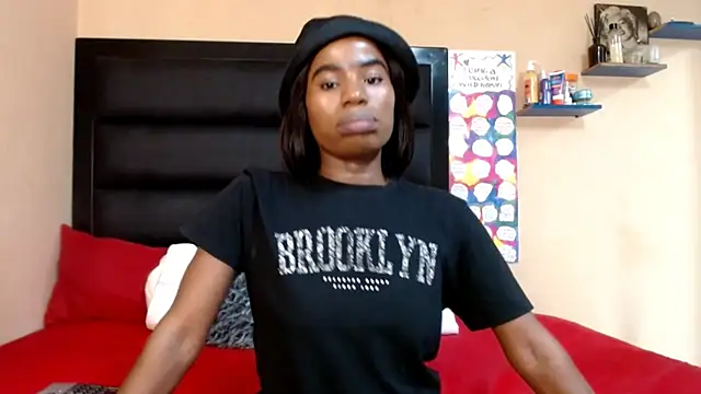 Snapshot of LongPussyLipsxx chatting on 01/24/25, 08:43 LongPussyLipsxx online show from 01/24/25, 08:43