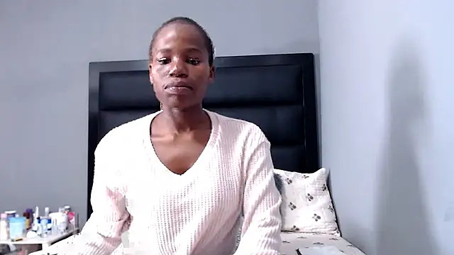 Snapshot of LongPussyLipsxx chatting on 11/01/25, 09:11 LongPussyLipsxx online show from 11/01/25, 09:11