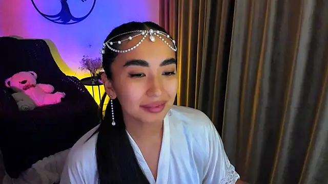 worldofkim online show from 11/23/25, 08:19