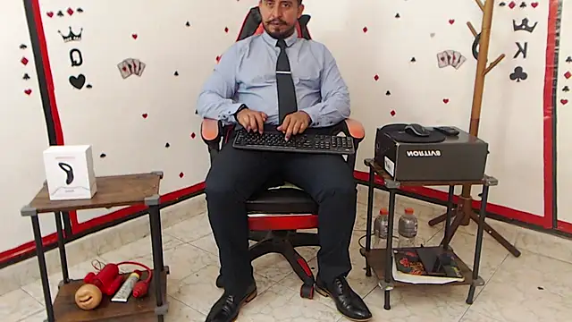 Snapshot of KalethBigDick chatting on 01/17/25, 11:49 KalethBigDick online show from 01/17/25, 11:49