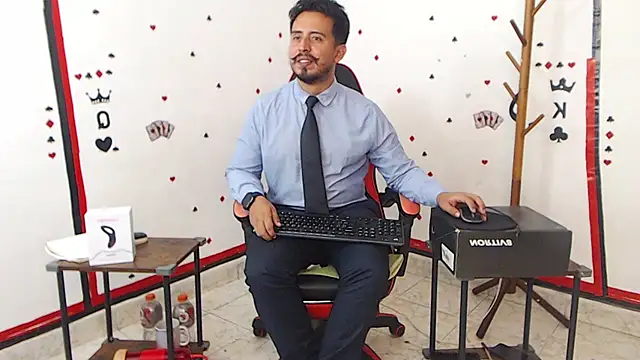 Snapshot of KalethBigDick chatting on 01/19/25, 03:18 KalethBigDick online show from 01/19/25, 03:18