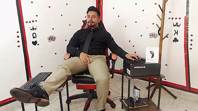 Snapshot of KalethBigDick chatting on 01/27/25, 01:41 KalethBigDick online show from 01/27/25, 01:41