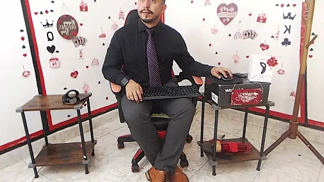 Snapshot of KalethBigDick chatting on 02/10/25, 02:08 KalethBigDick online show from 02/10/25, 02:08