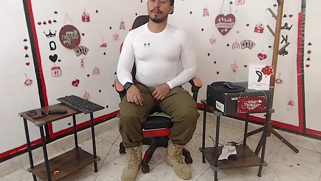 Snapshot of KalethBigDick chatting on 02/24/25, 02:15 KalethBigDick online show from 02/24/25, 02:15