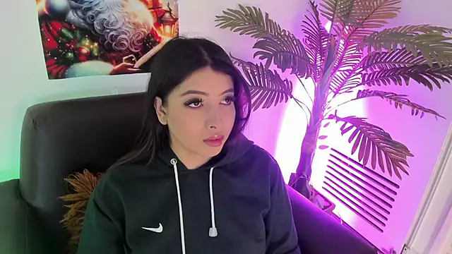 Miia Thompsonn online show from 12/03/24, 03:09