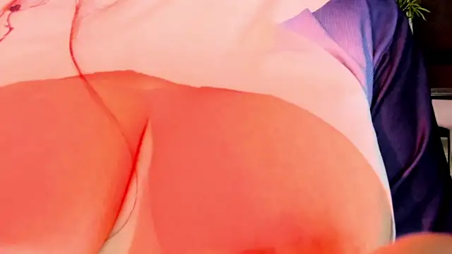 Miia Thompsonn online show from 03/05/25, 06:23