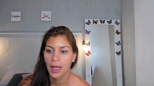 aishawild online show from 02/25/25, 03:49