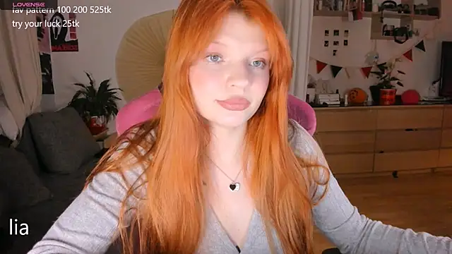 Snapshot of lil_lia chatting on 11/09/25, 10:08 lil lia online show from 11/09/25, 10:08