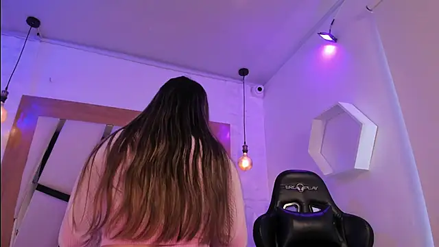 Snapshot of ary_cooper_ chatting on 10/16/25, 12:50 ary cooper online show from 10/16/25, 12:50