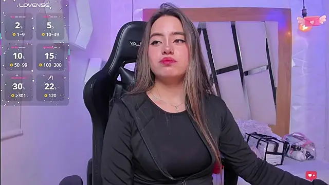 Snapshot of ary_cooper_ chatting on 10/21/25, 12:50 ary cooper online show from 10/21/25, 12:50