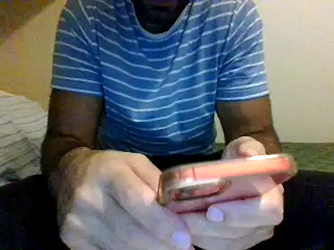 Snapshot of coppai200 chatting on 10/17/25, 12:14 coppai200 online show from 10/17/25, 12:14