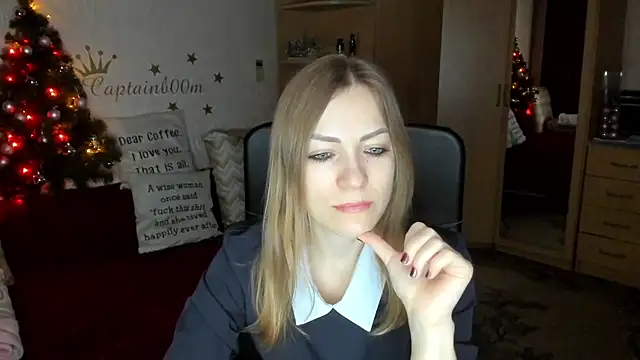 SilviaEyes online show from 12/29/24, 04:05