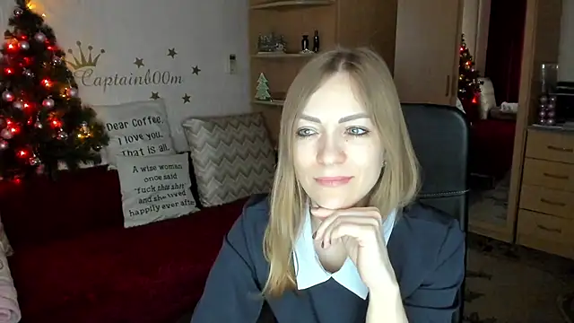 SilviaEyes online show from 12/29/24, 07:06