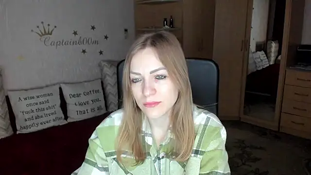 SilviaEyes online show from 01/16/25, 04:17