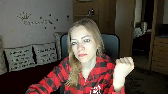 SilviaEyes online show from 01/19/25, 03:18