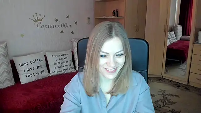SilviaEyes online show from 03/10/25, 04:17