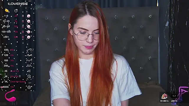 EmilyKents online show from 02/04/25, 04:37