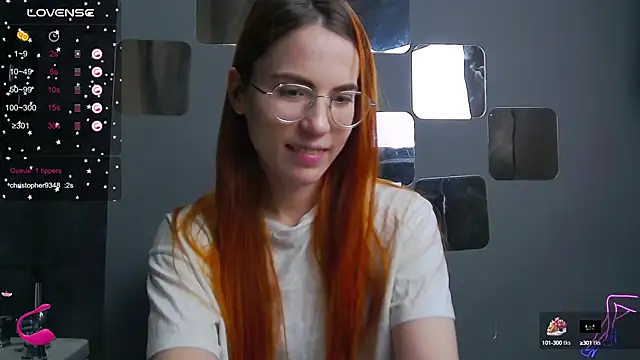 EmilyKents online show from 02/13/25, 04:32