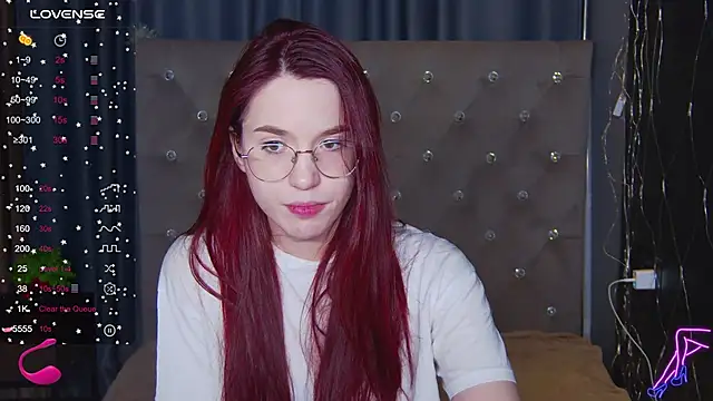 EmilyKents online show from 02/18/25, 05:09